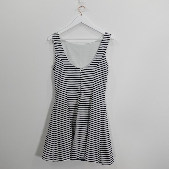 Zara Dress Size Medium Tank Short Mini Striped Scoop Back Casual Black Trafaluc - Picture 7 of 9